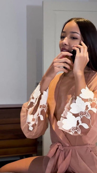 바람피는 겸둥이 십대 Lia Lin은 Jizz가 될 때까지 가족을 불고 있습니다.