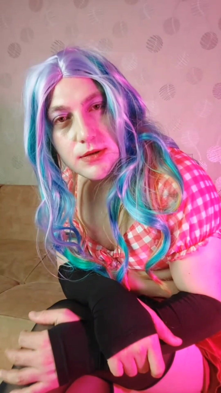 Kitty_Cross: The Medusa Appearance Sissy Pretty Pinky