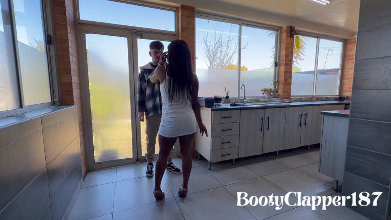 BootyClapper187: Esposa De Ébano Tomó El Semen De La Amiga Blanca De...