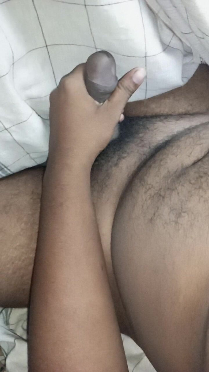 Sweet Indian cock: Маллу тітонька облизує сперму мого пеніса