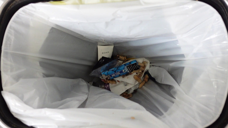 Deanna deadly: L'amante dei spazzatura dà un'occhiata di nuovo al mio trash