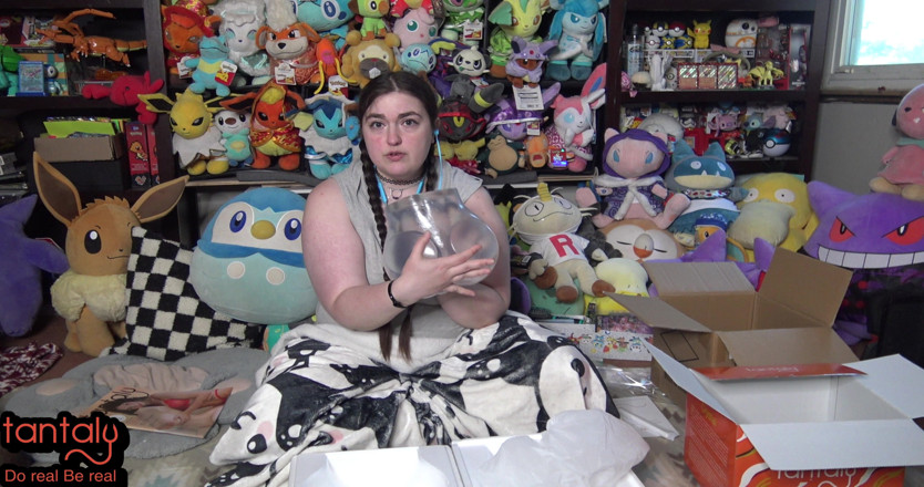 LustfulGeeks: Abby Unboxes Tantaly's Crystal Sex Doll