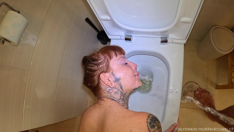 Yourfavecumslut: Con đĩ đói đi tiểu được sử dụng