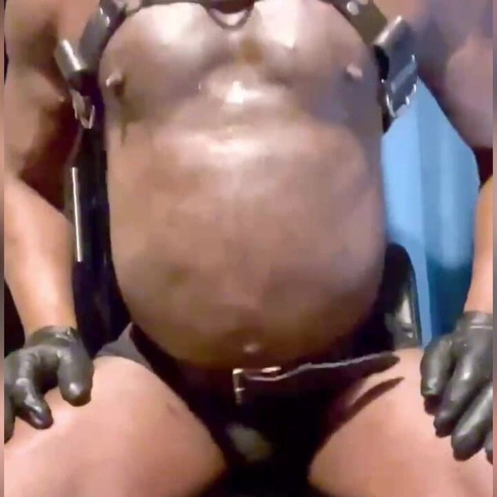 Brodyjayrichardson: Masaj solo de prostată - Scene verbale cu fundul mare al...