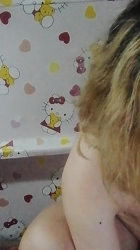 Cunosc pe cineva care mă va iubi chiar dacă sunt frumoasă, sexy și sexy