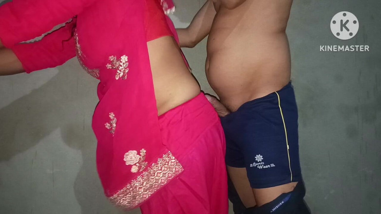 Nisha kajal: La niña de un vecino de 18 años estaba sola en...