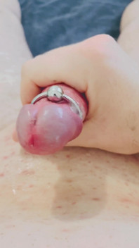 Grande sborrata con anello