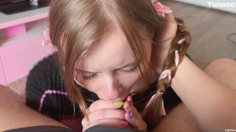 Yuiwoo: Blowjob hubungan mata ultra, mata hijau
