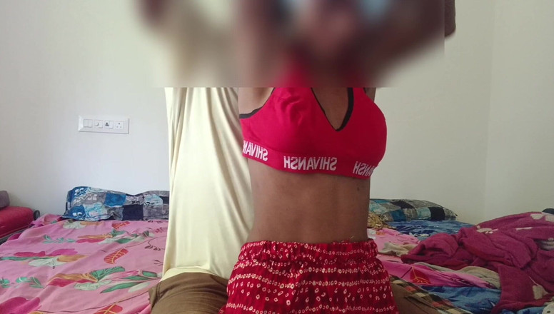 Deepu686: Gadis remaja india dientot sama pria yang lebih tua