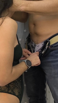 내 얼굴에 사정하는 새로운 놀라운 오럴