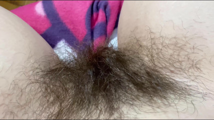 Cuteblonde666: Scene estreme da vicino sulla mia figa pelosa grande cespuglio...
