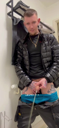 Scally Chav Going for Piss