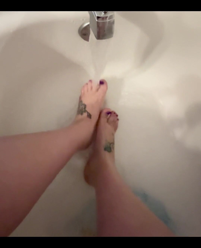 AmberLee: 3946065443.mp4