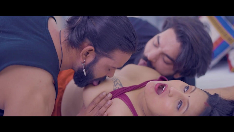 Triflicks: Threesome with House Made 2 Bhaiyon Ne Milkar Kaamwali Ke Sath...