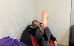 MilaPixie: Terlalu hangat untuk tetap pakai baju Uwu