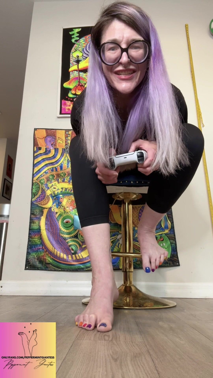 Peppermint Giantess: 67 La fidanzata gigantessa arrabbiata elimina tutti i tuoi dati...