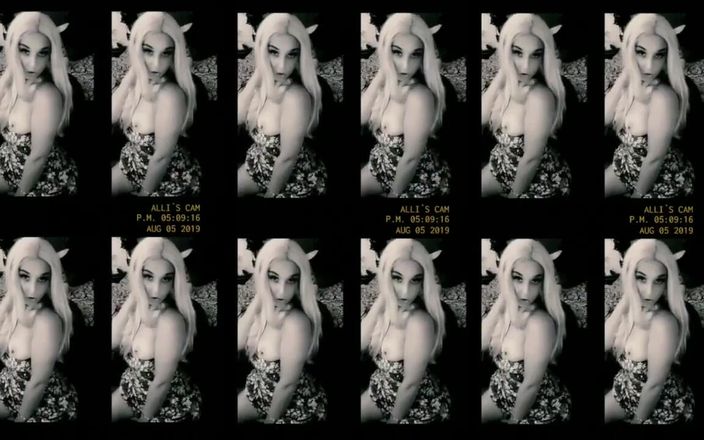 Alli Anderson: Ngớ ngẩn và gợi cảm