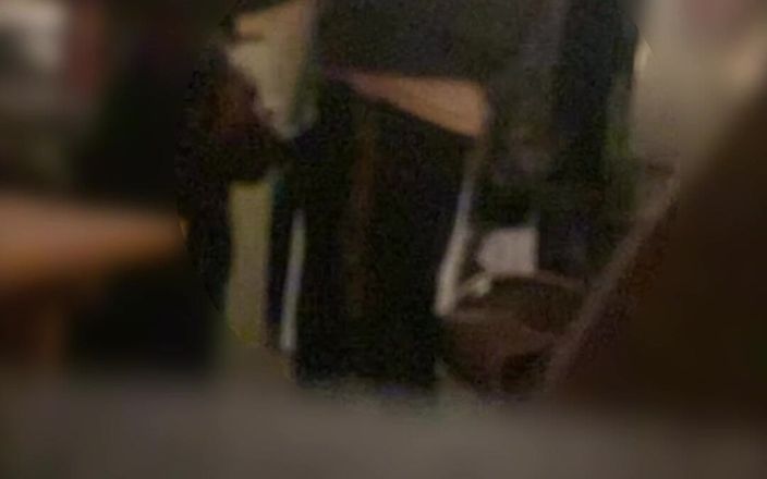 Jenko: Babygirl chupa mi polla en privado en la fiesta