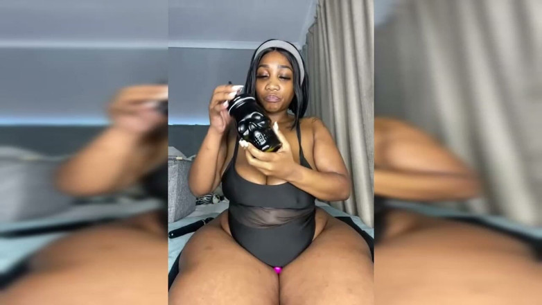 Legendary Booty Overdose: Adorare de cur cu o femeie mare și frumoasă neagră și ejaculează...