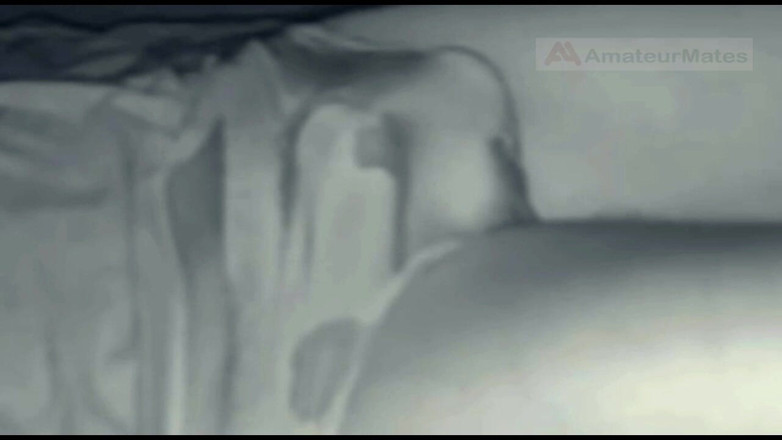 AmateurMates: Подборка из 2 мокрых мечтаний гладкого паренька, застукали перед камерой в любительском видео