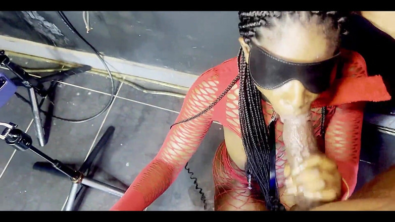 Naturelle Chocolat: Můj první den přišel do práce pozdě!! Šéfové mě přistihli, jak...