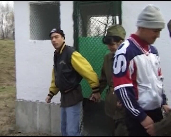 German Amateur Videos: 德国壮男在户外吮吸几根鸡巴