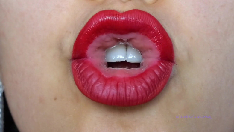 Rebecca Diamante: Sex with My Lips