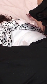 틴더 데이트에서 자지로 따먹히는 일본 마른 밀프 Ramu