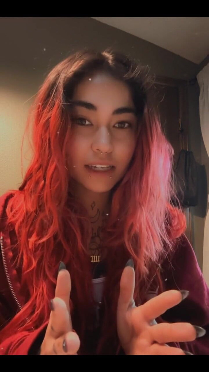 lilRavenFox: Send Good Vibes We Get Approved for This House!