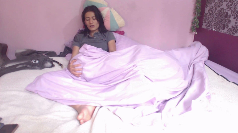 fiesta_porno: Meninas brincando chupando e esguichando em seus rostos