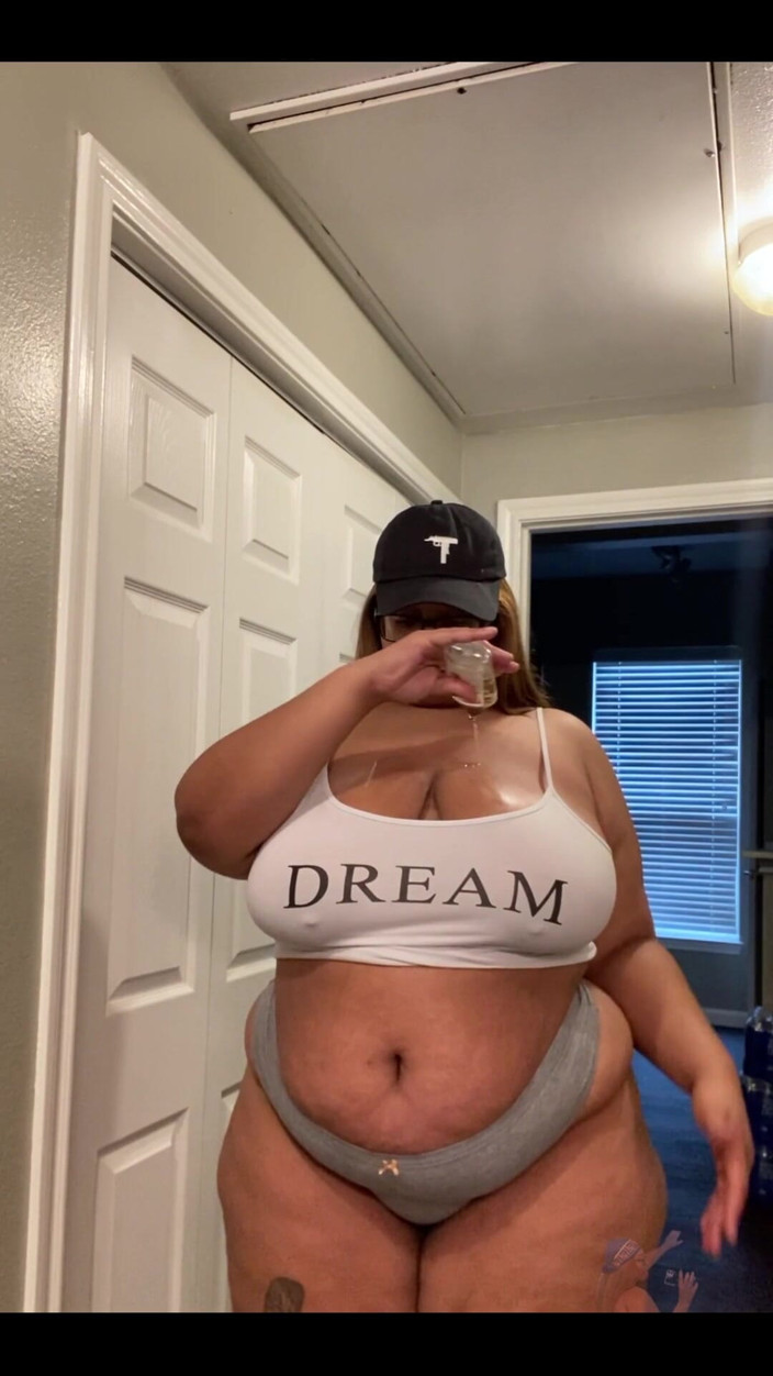 Biggdebbie solo: Buenos dias de estas jarras lechosas