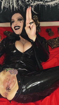 Muslim Witch Makes You to Renounce Your Faith and Worship Satan so You Can Fuck Her in the Ass.