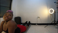 Mastermeat1 Solamente: Latihan tubuhku untuk jadi lebih fleksibel saat latihan yoga ngelakuin...
