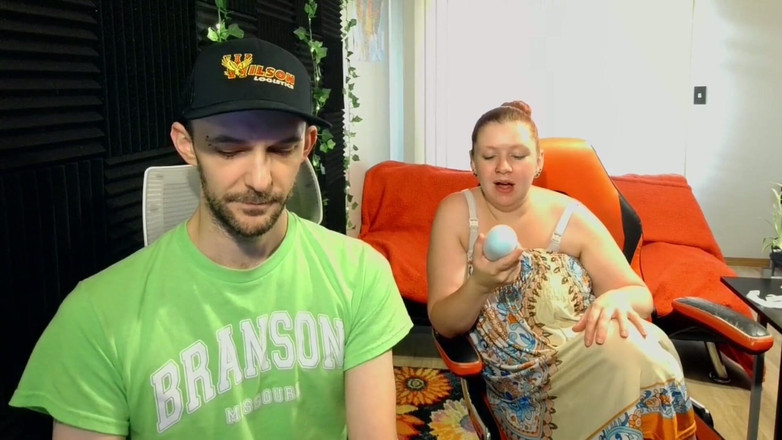 Sin Spice by Sophia Sinclair and Jasper Spice: Joyprops taschen-muschi-ei-set unboxen und masturbation