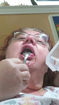 Eatting my pudding cup for you feeders