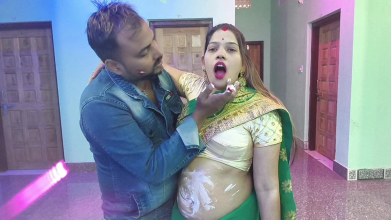 Sona bhabhi: Bhabhi Sambutan Tahun Baru Berkongkek Keras Dengan Adik iparnya Selepas...