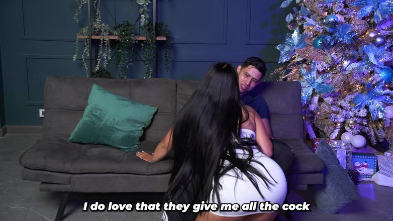 Issane: Der Freund meiner Schwester hat einen köstlichen Schwanz, ich habe...