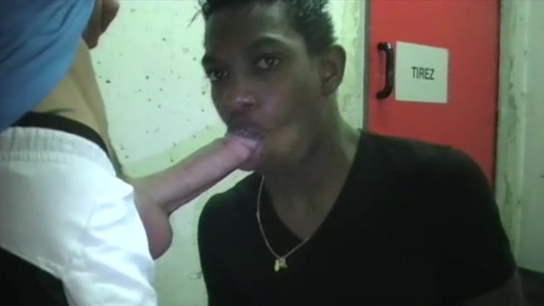 Gaybareback: Ebony twink fucked in parking by XXL cock