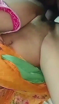 Las parejas de recién casados disfrutan de la medianoche, video de sexo hindi