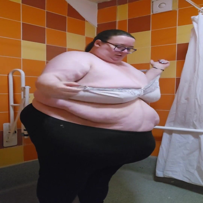 SSBBWLadyBrads: 水着試着