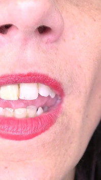 Klip fetish mulut dengan Ali Bordeaux fullhd - di dalam mulut saya