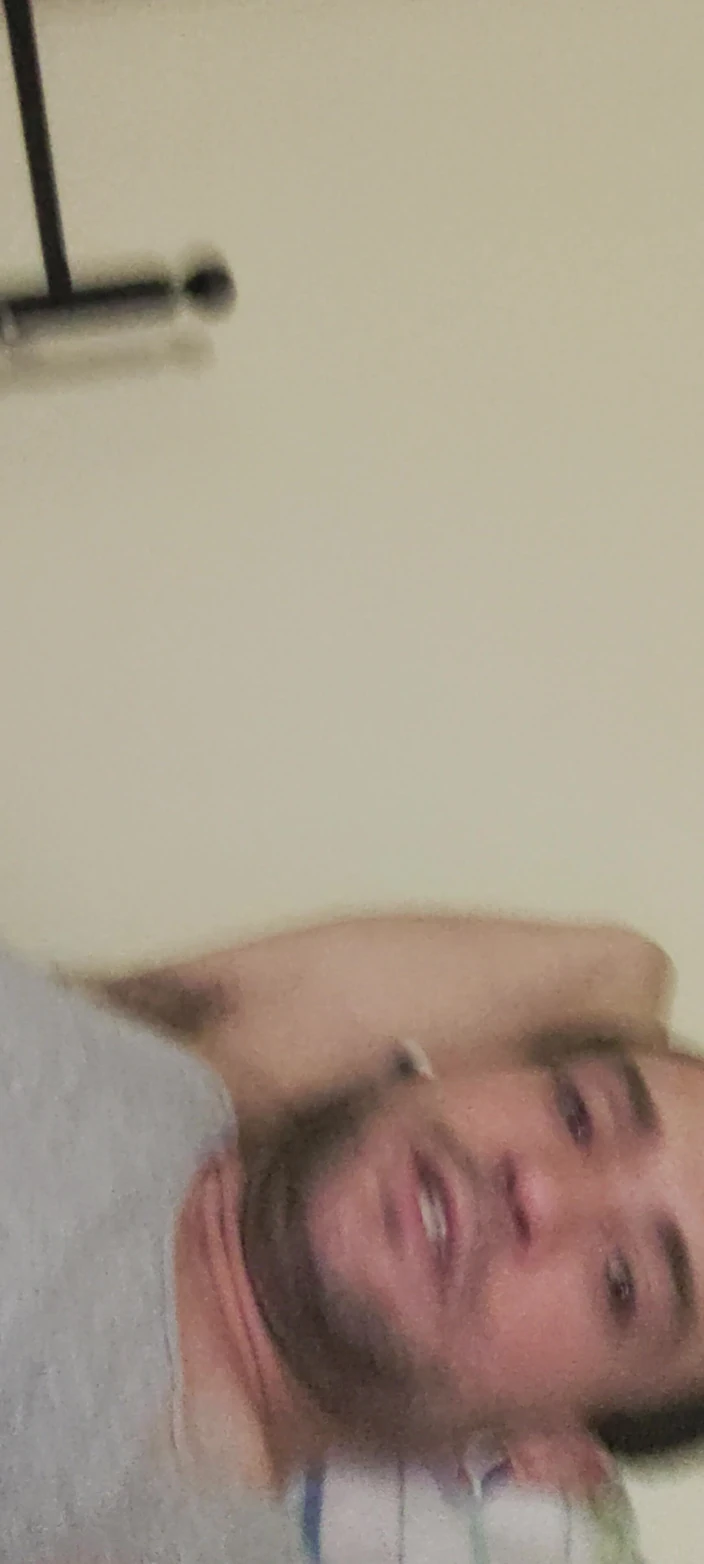 Mikey 21: Играю с моим хуем нормального размера