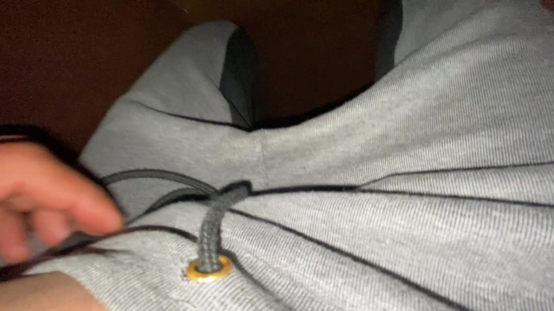 Shonai: 今日、ある女の子に会いました。私のペニスはとても大きく、その女性のお尻もとても大きいです。私のペニスはとても大きいです