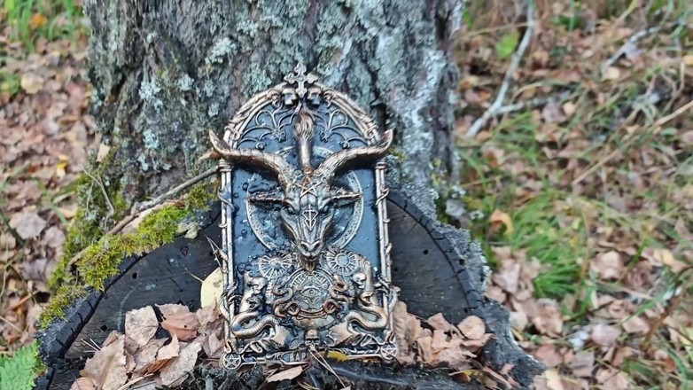 Princess18_: जंगल की चुड़ैल रस्में करती है, लड़के को बहकाती है और उसे चोदती है