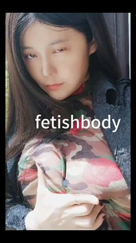 Fetish puting besar menyembah tetek tetek memerah payudara