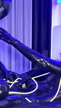 Alieni arrapate- alex Latex