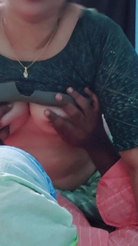 Rekaman seks romantis tante seksi dan cowok pengantar gas 4k diam-diam di rumah