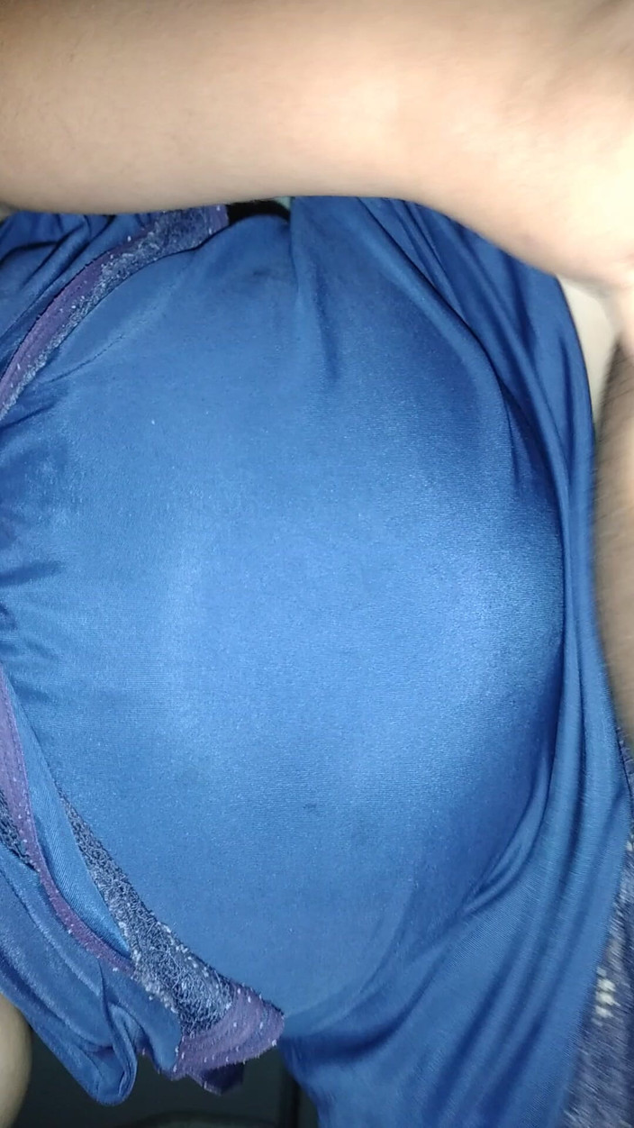 RealLoveX1: 숲에서 따먹히는 거유 피라냐!