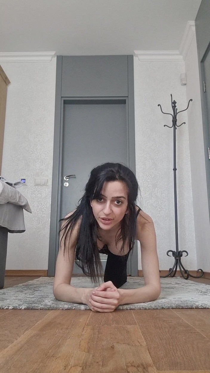 silicone_brunette: ग्लोरिया की सुबह की दिनचर्या