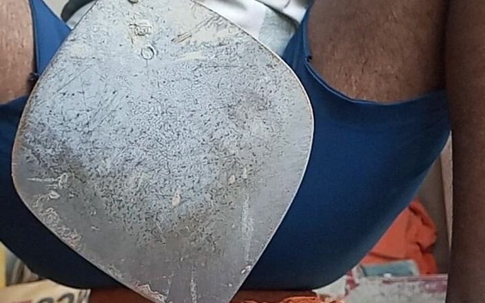 Sweet Indian cock: Жена занимается сексом с жестким ртом члена в домашней ванной